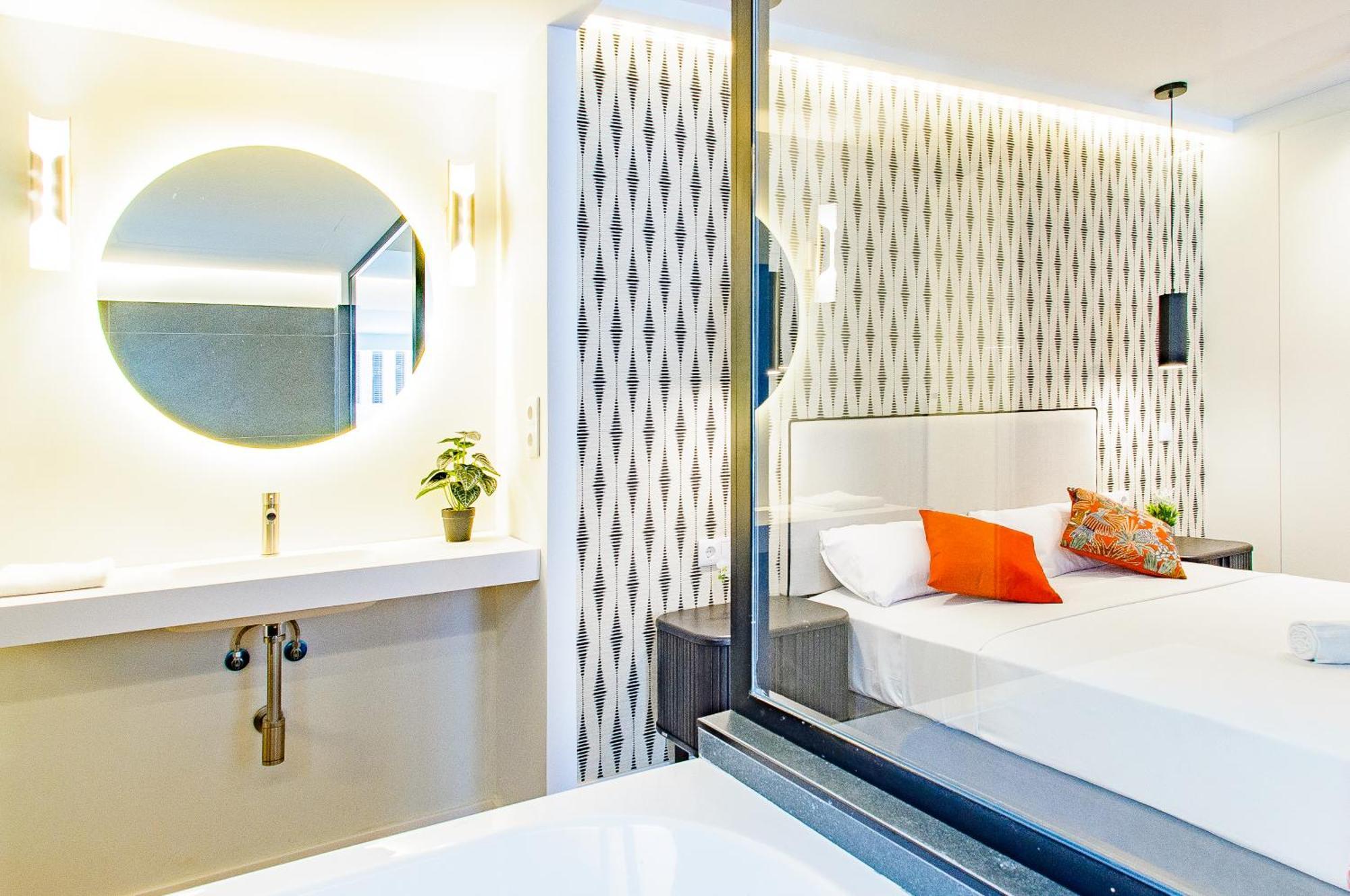 Myflats Premier Suites Аликанте Екстериор снимка